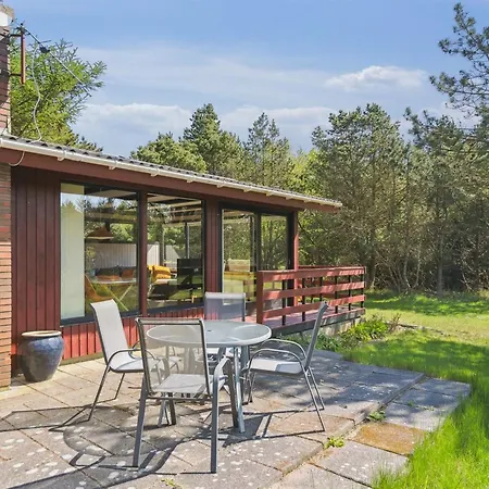 Therbern - 1-7km From The Sea By Interhome Feriehus